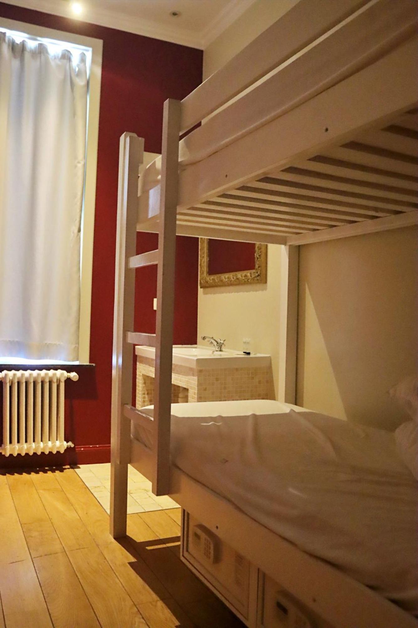 Hostel Lybeer Private Rooms Just For Two! Brügge Exterior foto